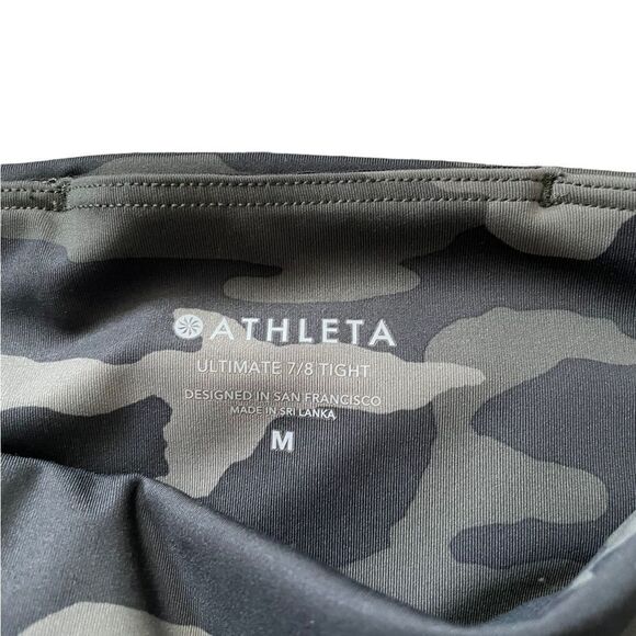 ATHLETA Ultimate 7/8 Tight Camo Size Medium - Picture 7 of 8
